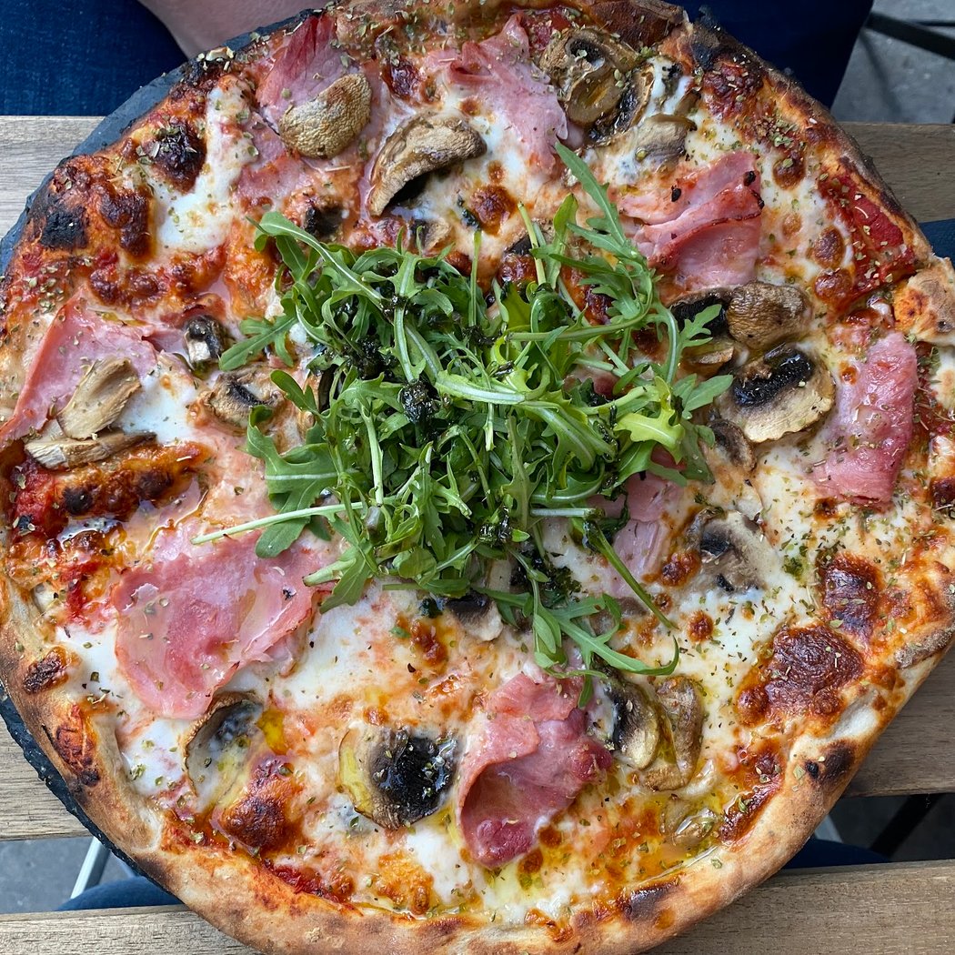Casa Pizza 1